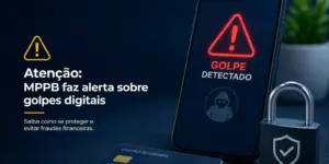 Smartphone com alerta de golpe, cartão de crédito e cadeado